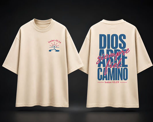 Camiseta Cristiana Oversize Beige – Dios Abre Camino | Isaías 43:19