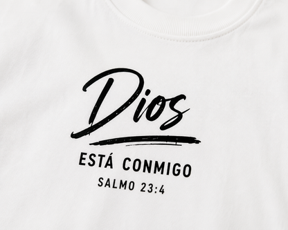 Camisa Cristiana “Dios Está Conmigo” | Salmo 23:4 | T-Shirt oversize Unisex