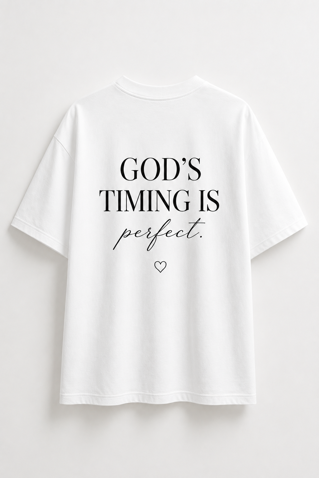 God’s Timing Is Perfect Oversized Christian T-Shirt | Camisa Cristiana Oversize Minimalista Beige y Blanca
