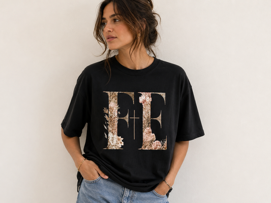 Camisa Oversized “FE” Floral Cristiana – Beige & White Edition