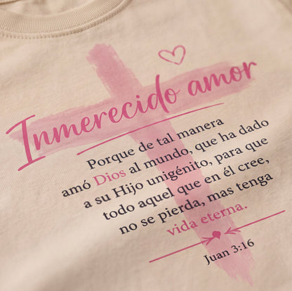 Camiseta Oversize, Inmerecido Amor – Juan 3:16