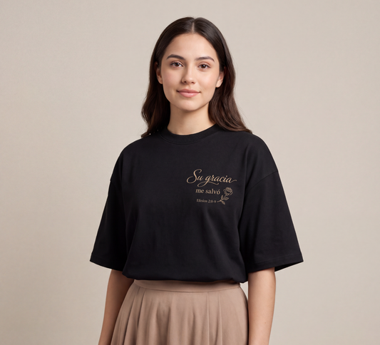 Camisa Oversize 'Su Gracia Me Salvó' – Efesios 2:8-9 | Diseño Floral Elegante