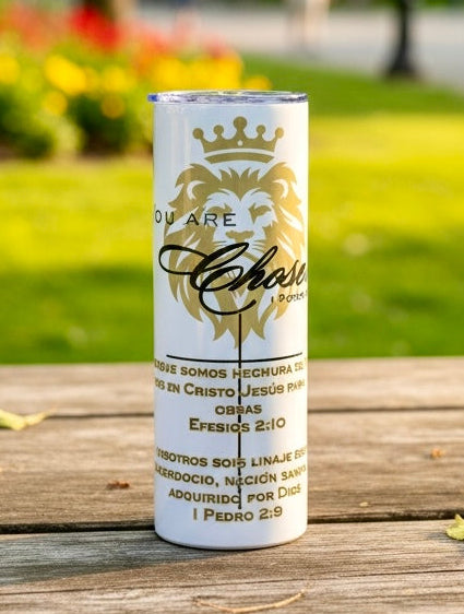 Tumbler “You Are Chosen” – 20oz | Diseño Cristiano Inspirado en 1 Pedro 2:9