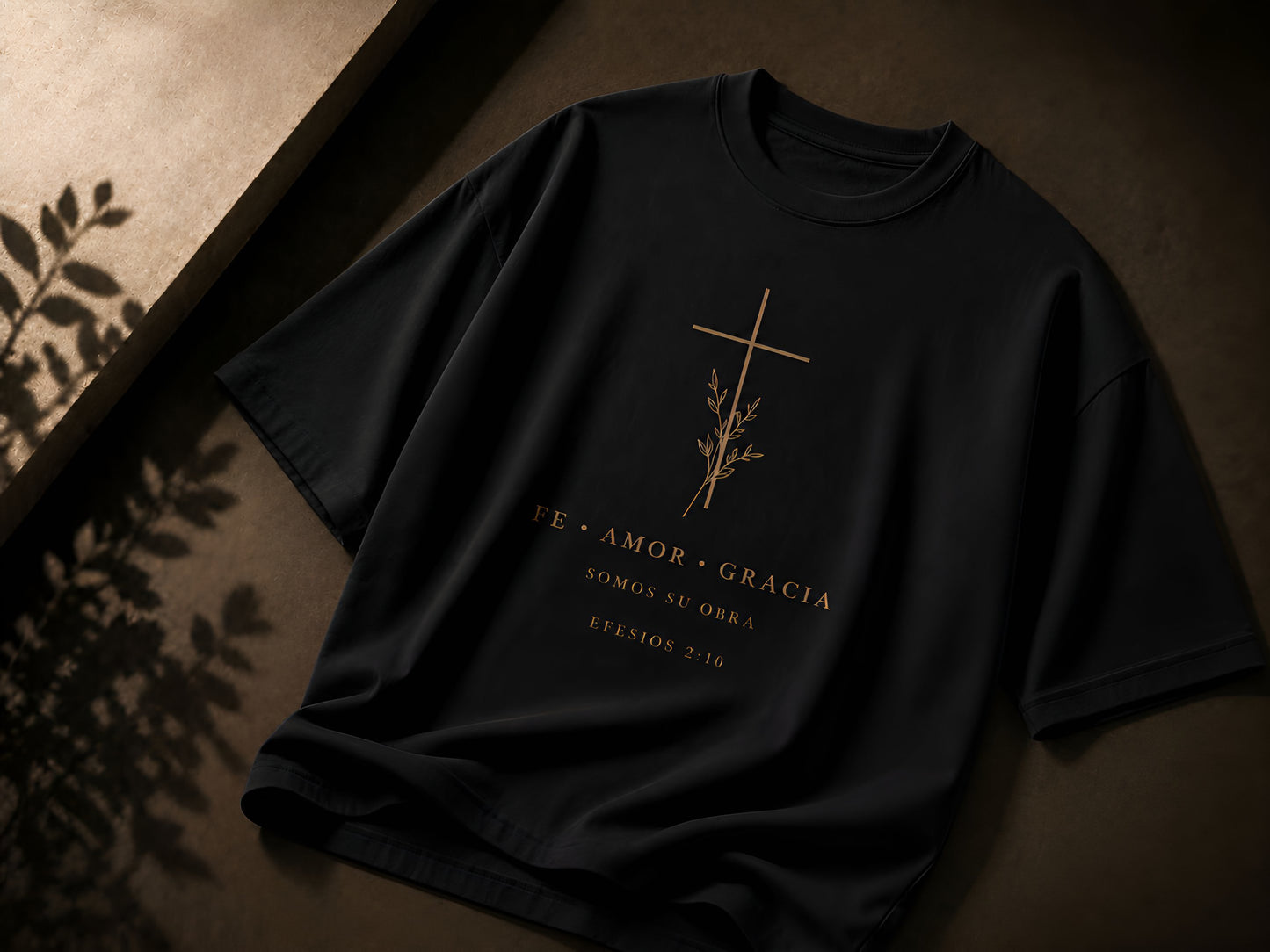 Camiseta Oversized Fe • Amor • Gracia – Efesios 2:10 | Negra