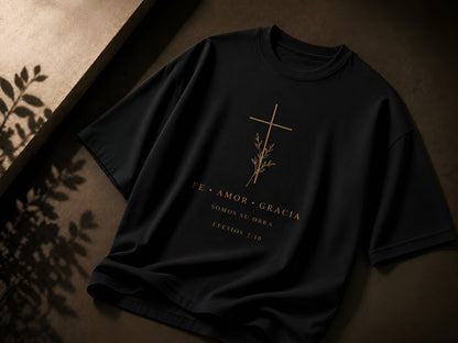 Camiseta Oversized Fe • Amor • Gracia – Efesios 2:10 | Negra