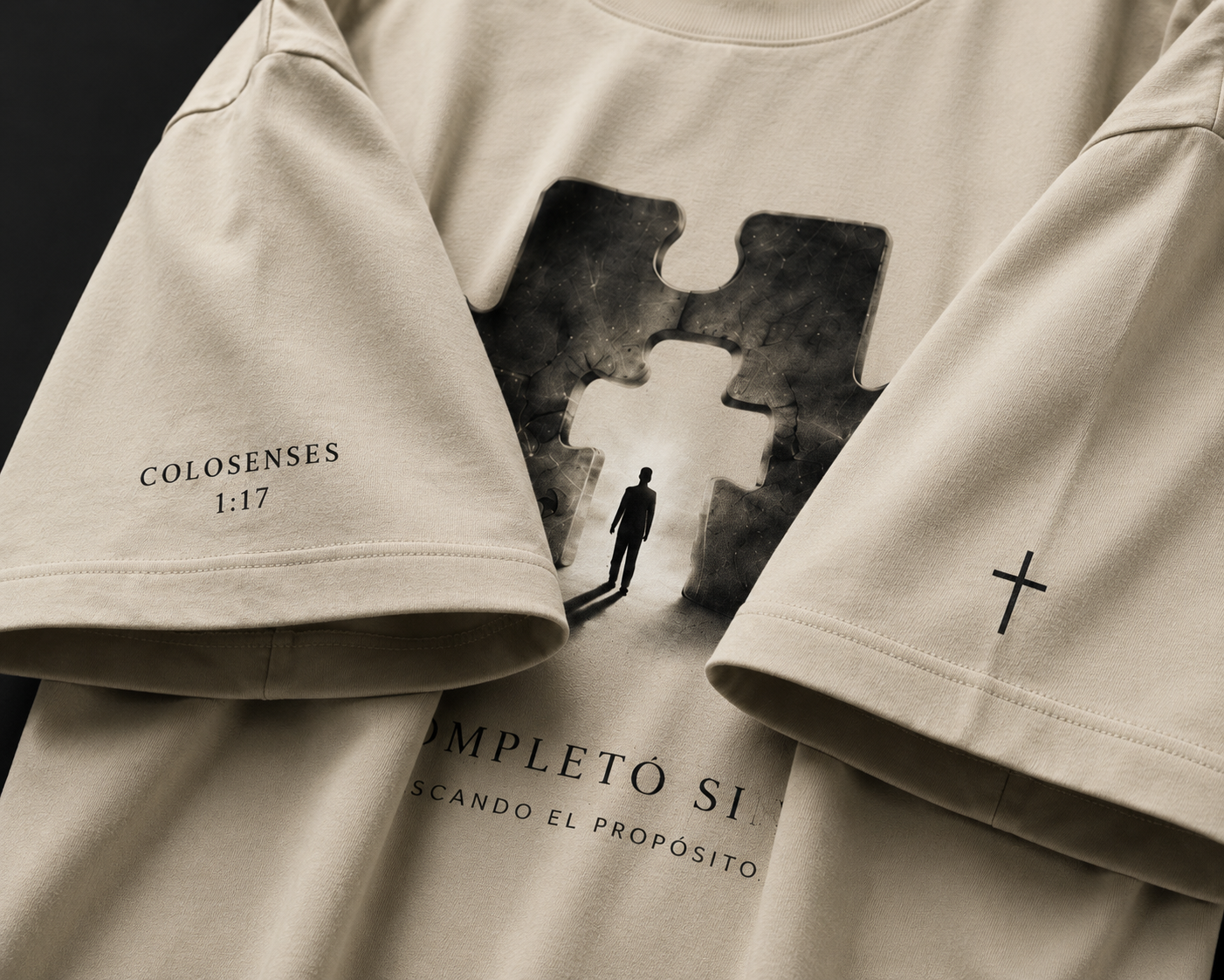T-Shirt Oversize Cristiana – Incompleto Sin Él | Colosenses 1:17