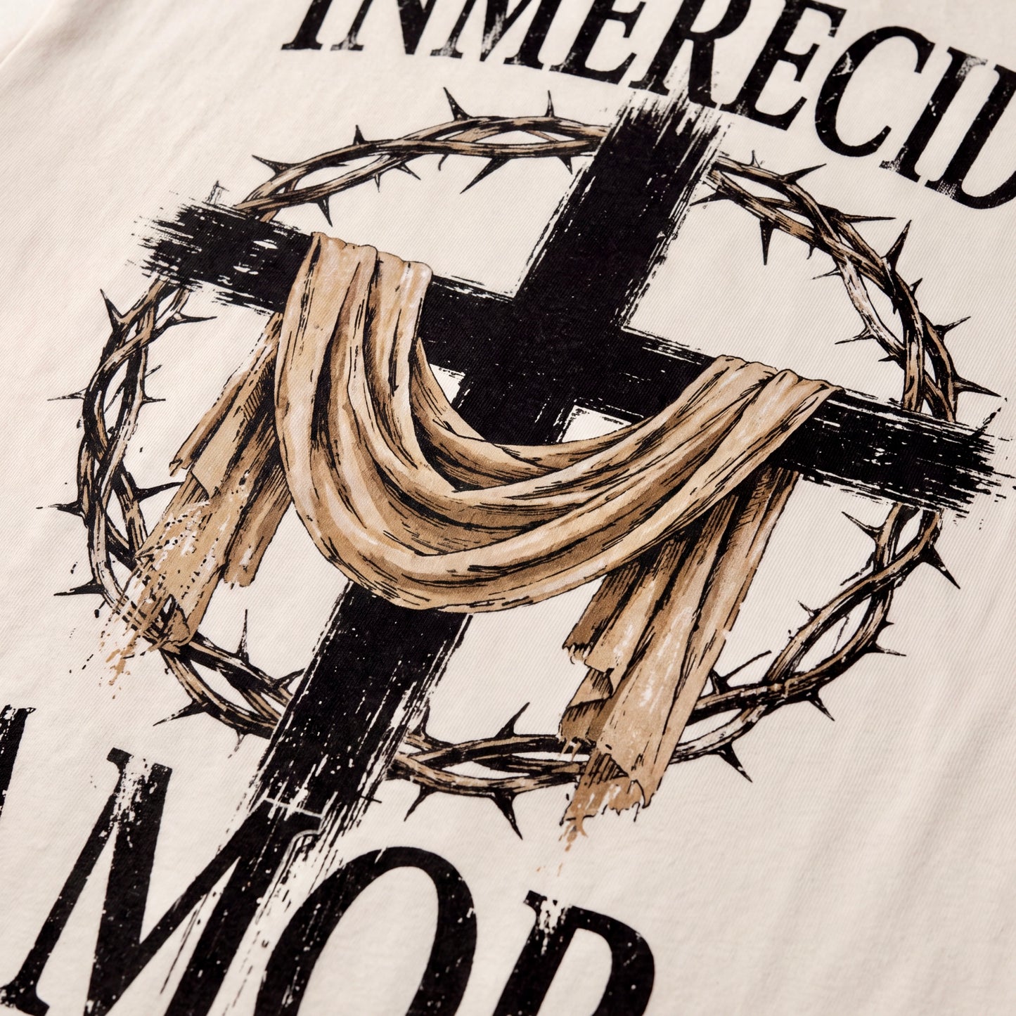 Camisa Oversize Cristiana 'Inmerecido Amor' – Cruz y Corona de Espinas